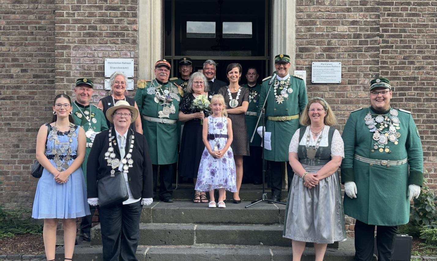 2025 Gruppen bild Rathaus